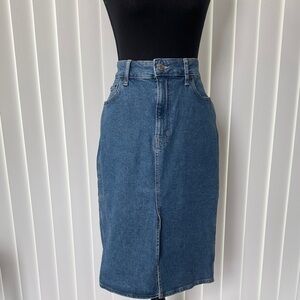 GAP Factory Blue Denim Pencil Skirt
